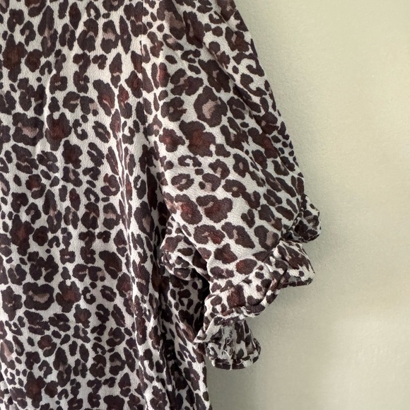 Cheetah print button up top loose fit - Picture 2 of 5